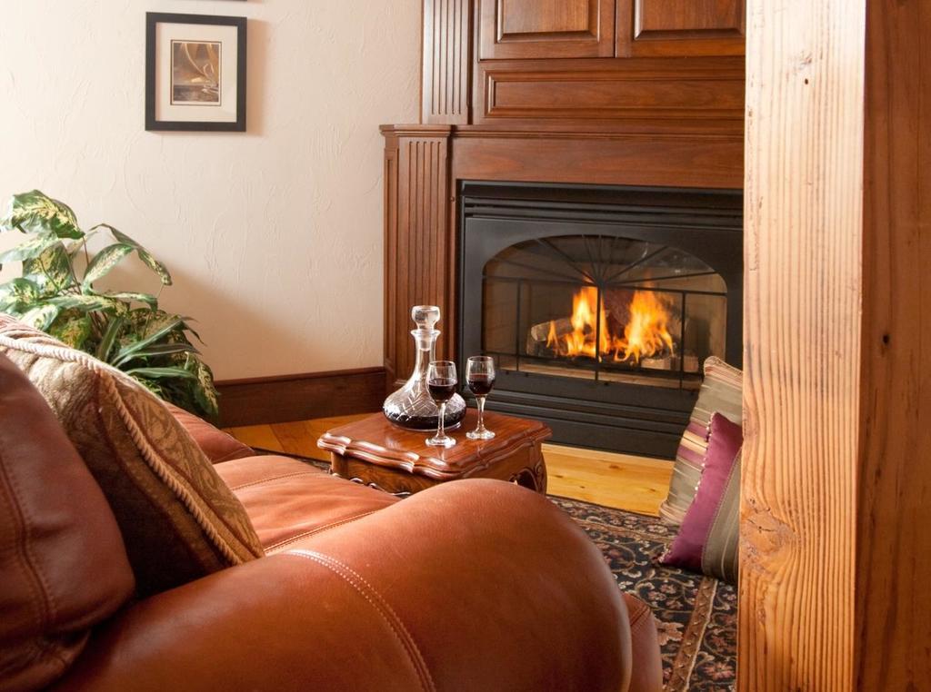 Stonecroft Country Inn เลดยาร์ดเซ็นเตอร์ ภายนอก รูปภาพ